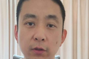 解说:NBA的管理层有时还不如咱们 福克斯的合同马刺算是砸手里了